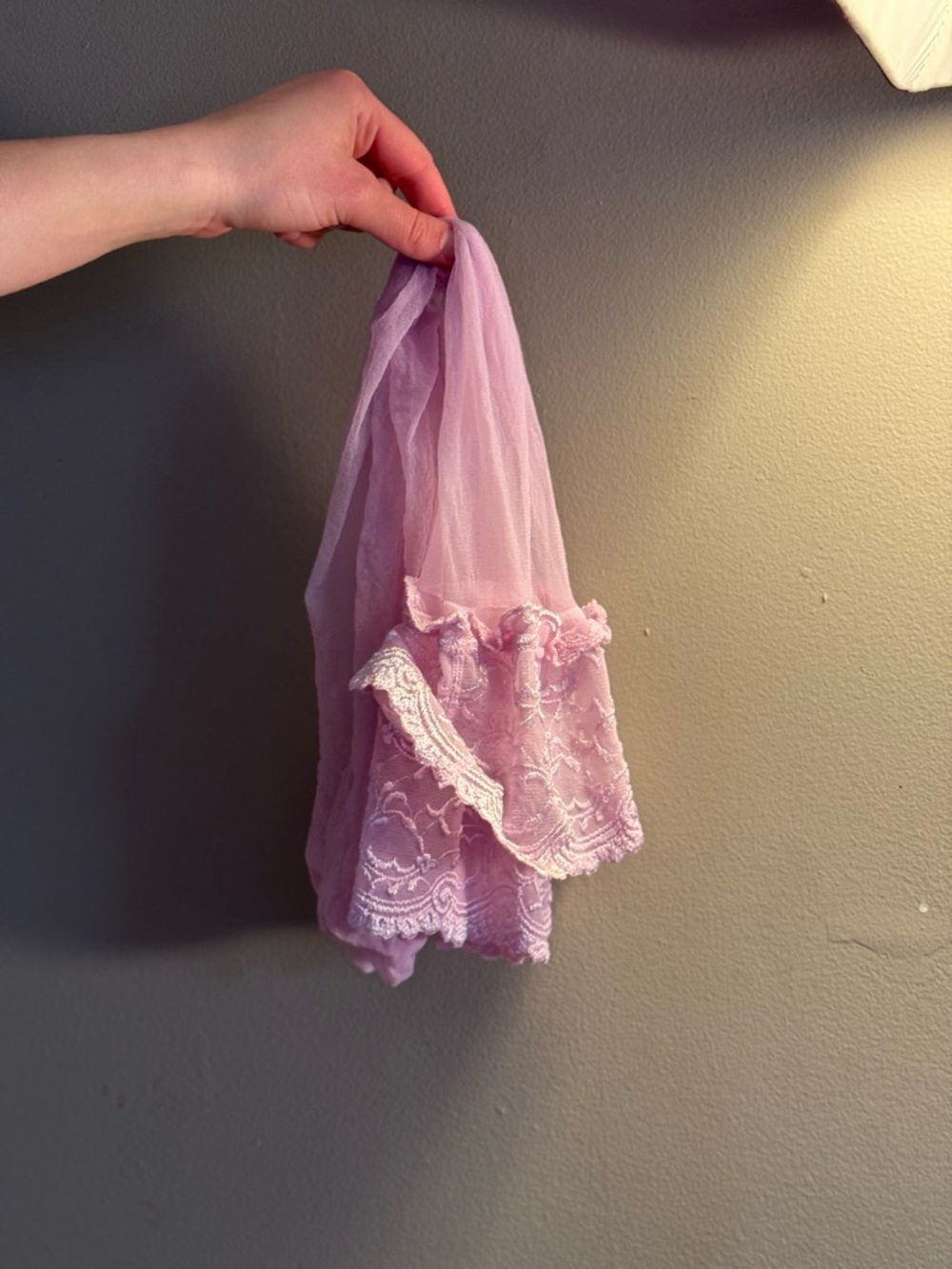 VS Thigh High Stockings in Lilac 🪻 - Picture 9 of 9